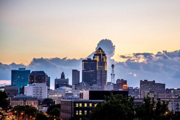 Des Moines, IA - Greg Gutfeld, get city updates